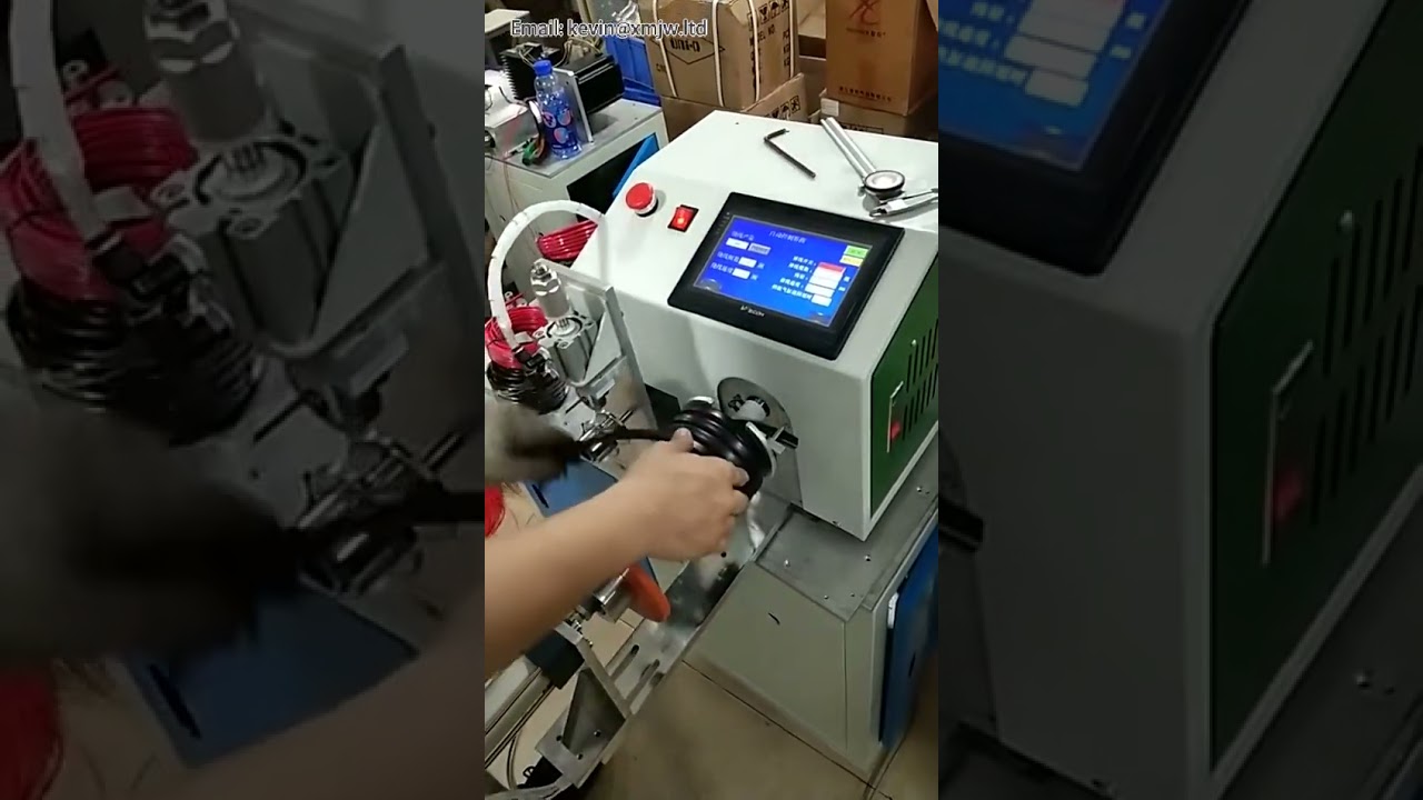 Érintőképernyős és gombos változatú automata huzaltekercselő és kötözőgép kábelkötegekhez