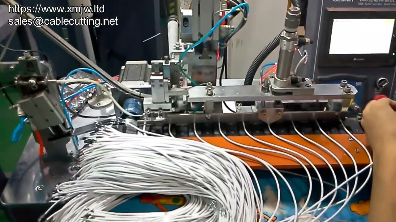 Teljesen automata adatkábel gyártás: Professzionális USB forrasztógép