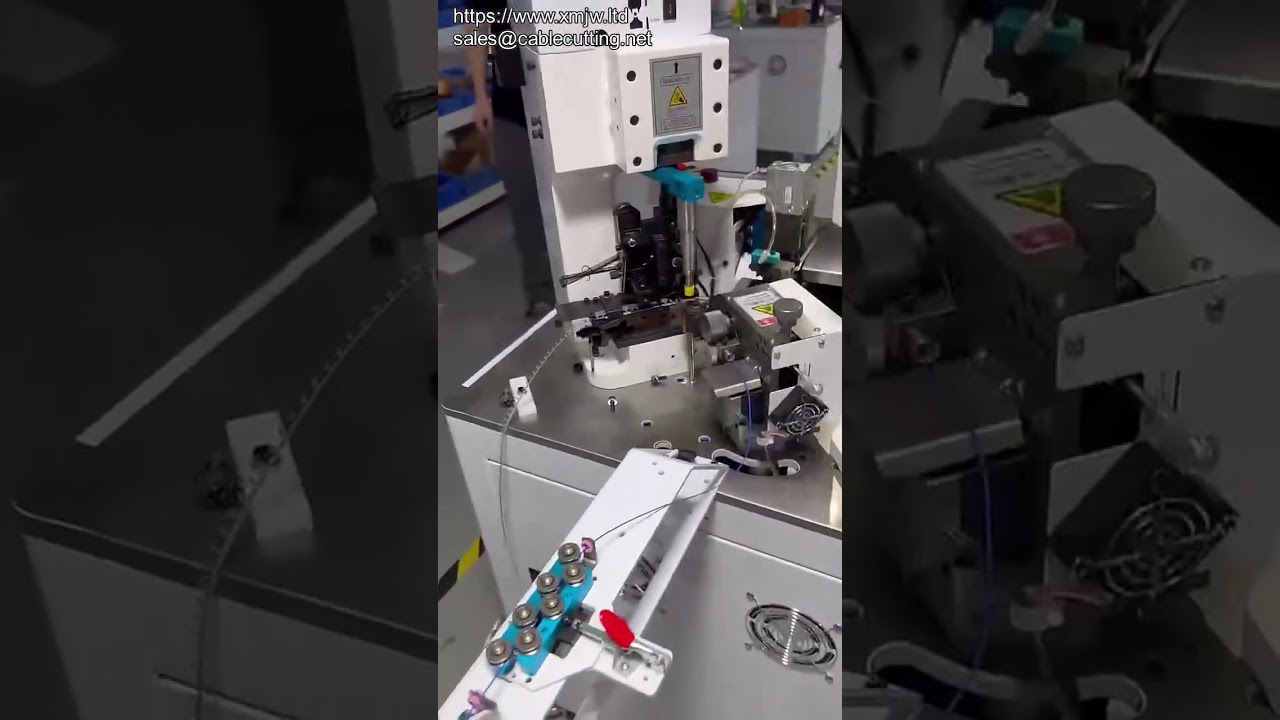 Kétoldalas automata kábelvágó, szigetelésbontó és krimpelő gép – Terminálpréselés ipari hatékonysággal