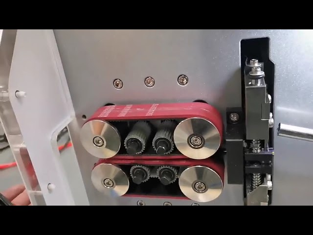 Hatékony automata kábelcsupaszító és -vágó gép nagy négyzet keresztmetszetű kábelekhez (16 mm²)