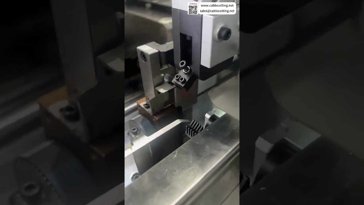 Teljesen automatikus, egyfázisú krimpelő és vízálló dugóbeültető ónozógép OPS kimenettel