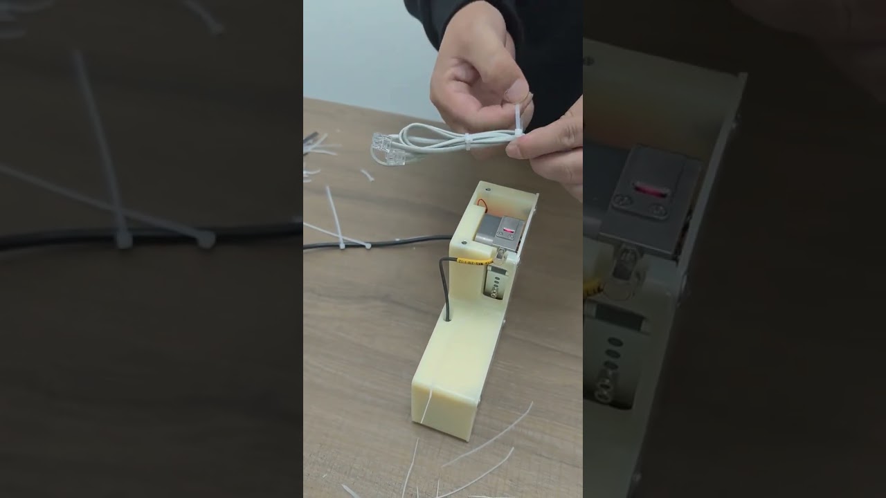 Ingyenes mintavétel automata kábelkötegelő géphez – automatikusan meghúzza és elvágja az egyedi kötegeket