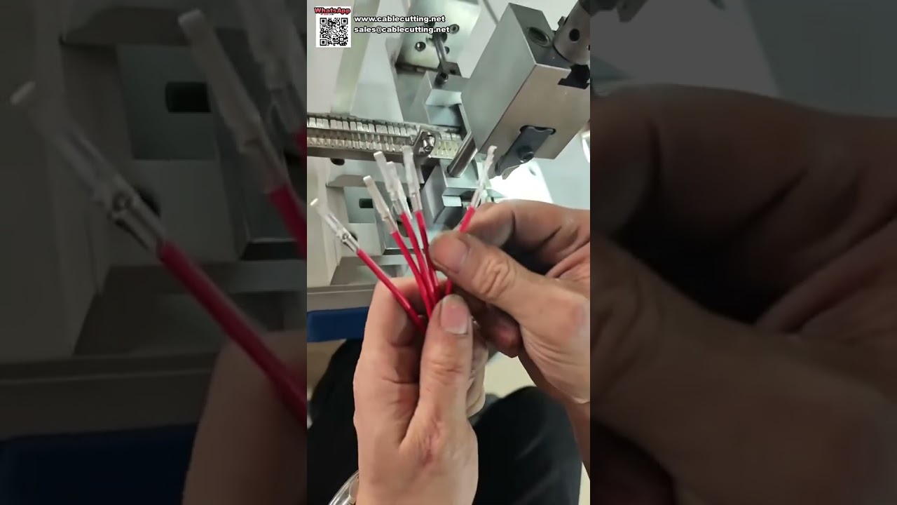 Rezgőadagolós sorkapocskrimpelő gép precíziós automata huzalfeldolgozó